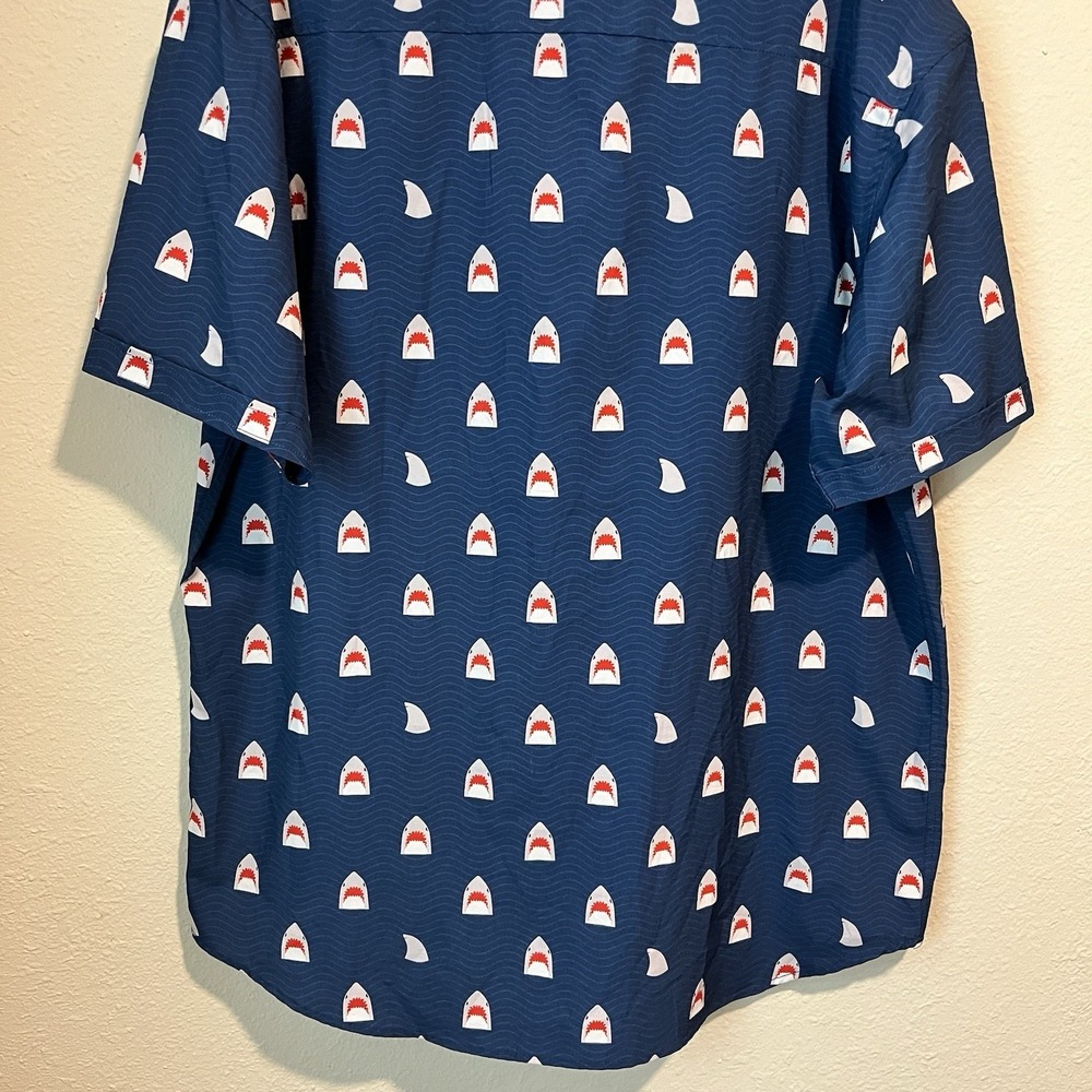 RSVLTS Men's Shirt Size XL Chomp Shark Shirt Short Sleeve Blue Button Up Summery - Picture 8 of 11